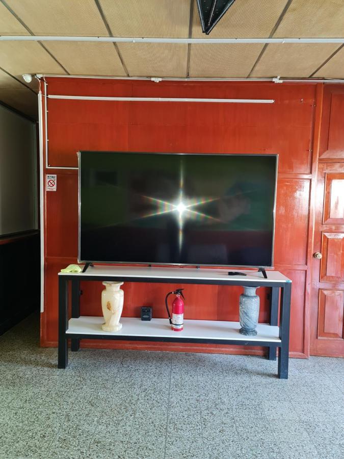 Hotel Kasa Kamelot Las Rosas Кетцалтенанго Екстериор снимка